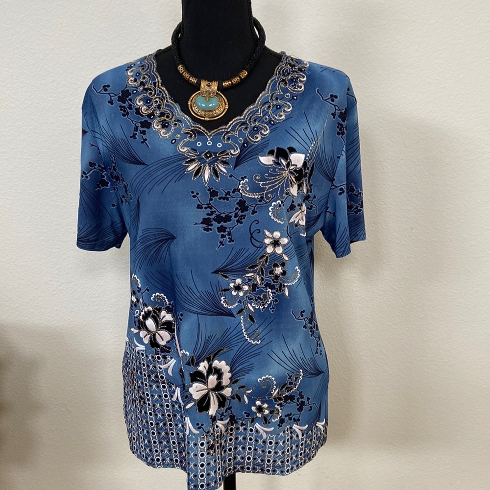 T-C Fashion Floral Glitter shirt M